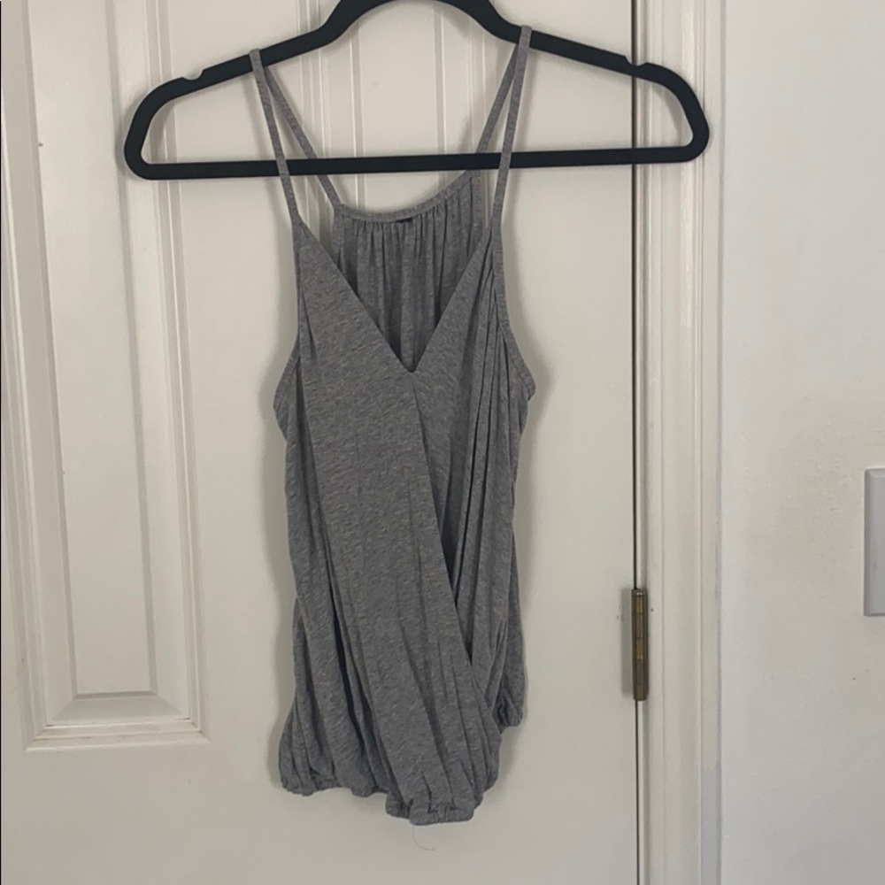 Grey top